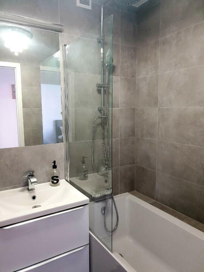 Apartament Altepost ジャリ エクステリア 写真